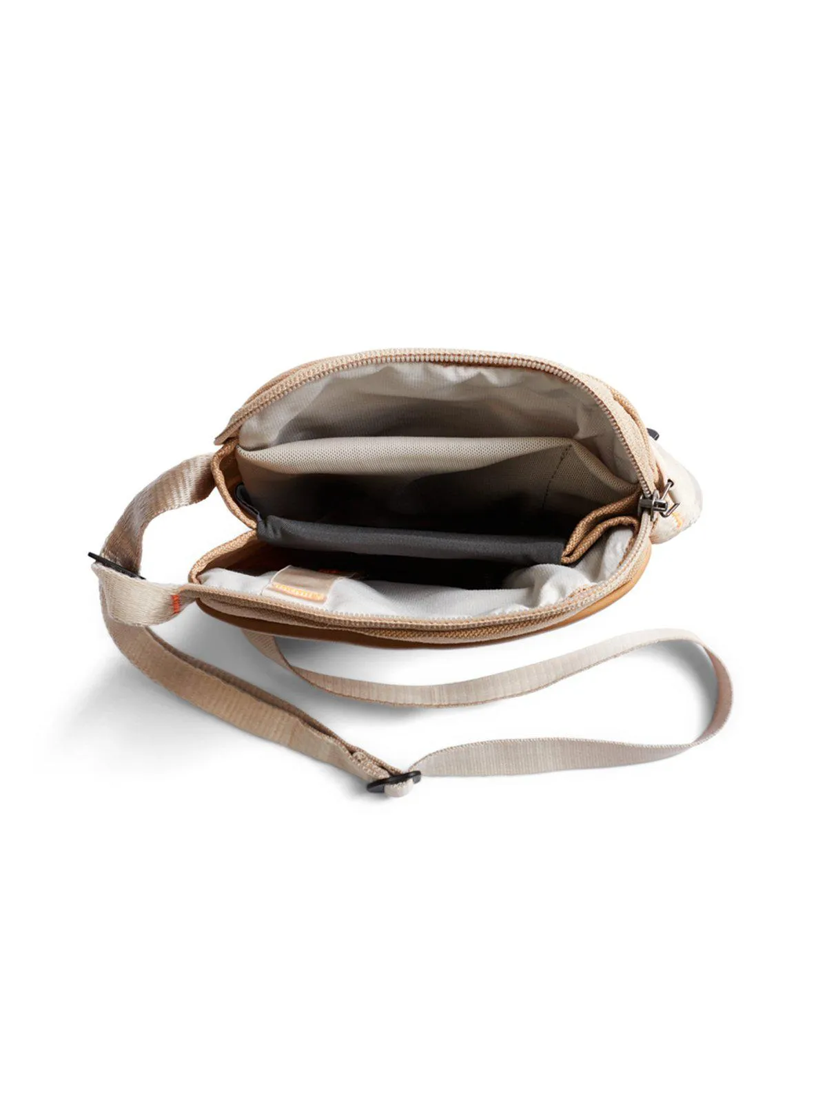 Bellroy City Pouch Premium Desert